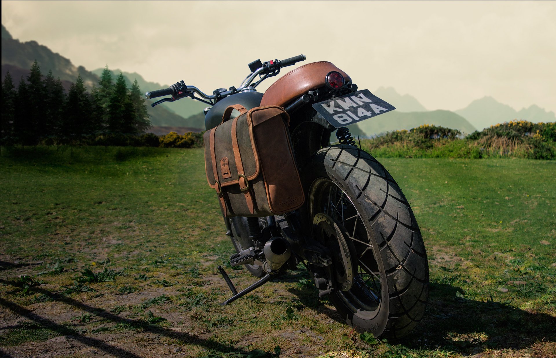 scrambler-biker-saddlebag_2000x.progressive