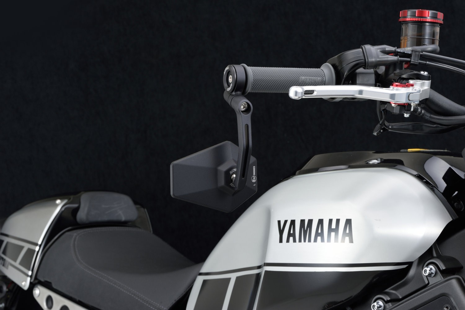 d-mirror-4-aluminium-bar-end-mirror-black-hexagon (2)