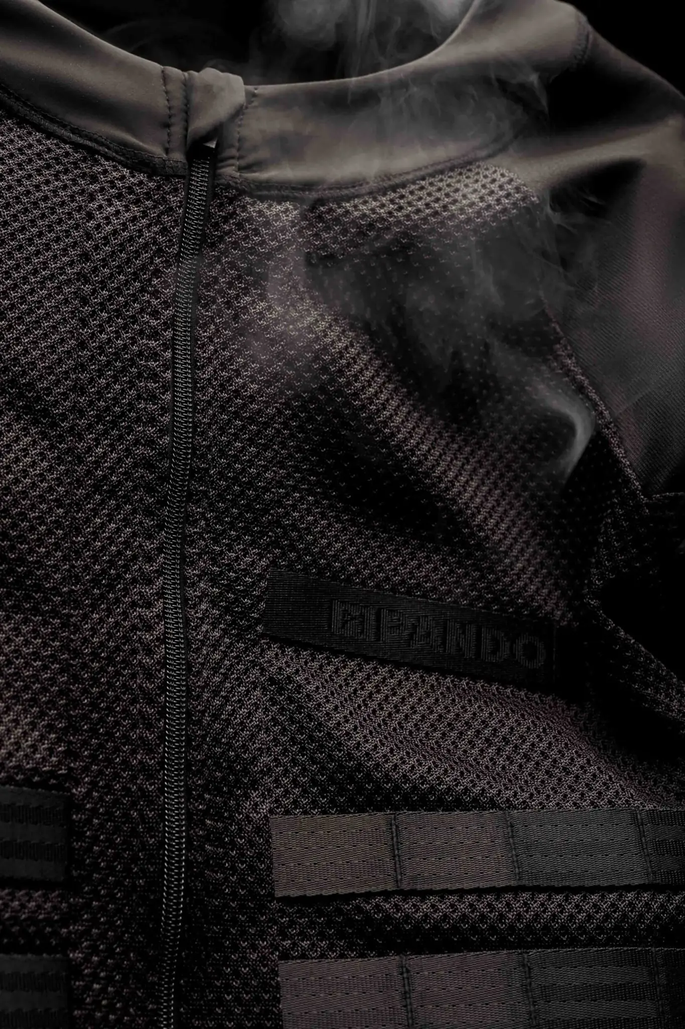 COMMANDO-UH-BLACK-Technical-features-photo-2_-scaled