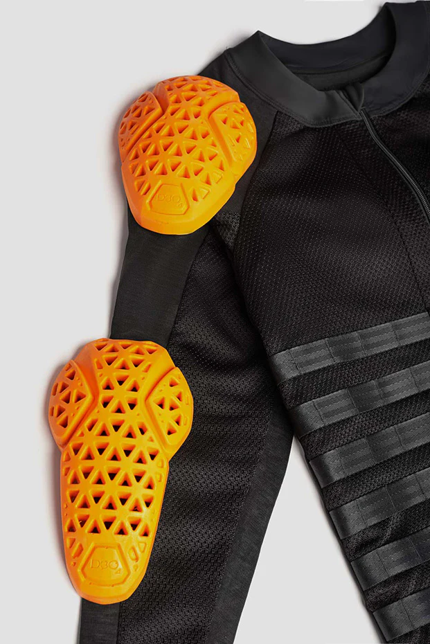 COMMANDO_UH_BLACK_10