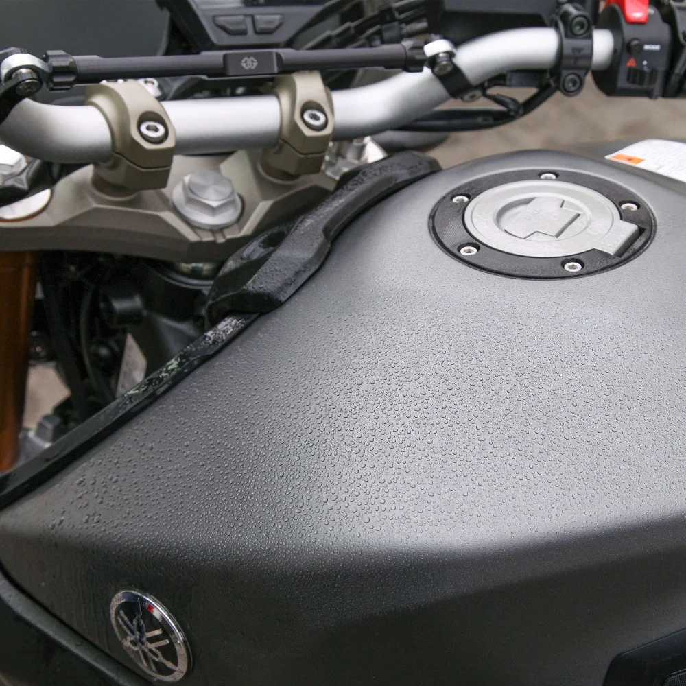 S100_Matt-Wachs-Spray_Stage_1024x1024@2x