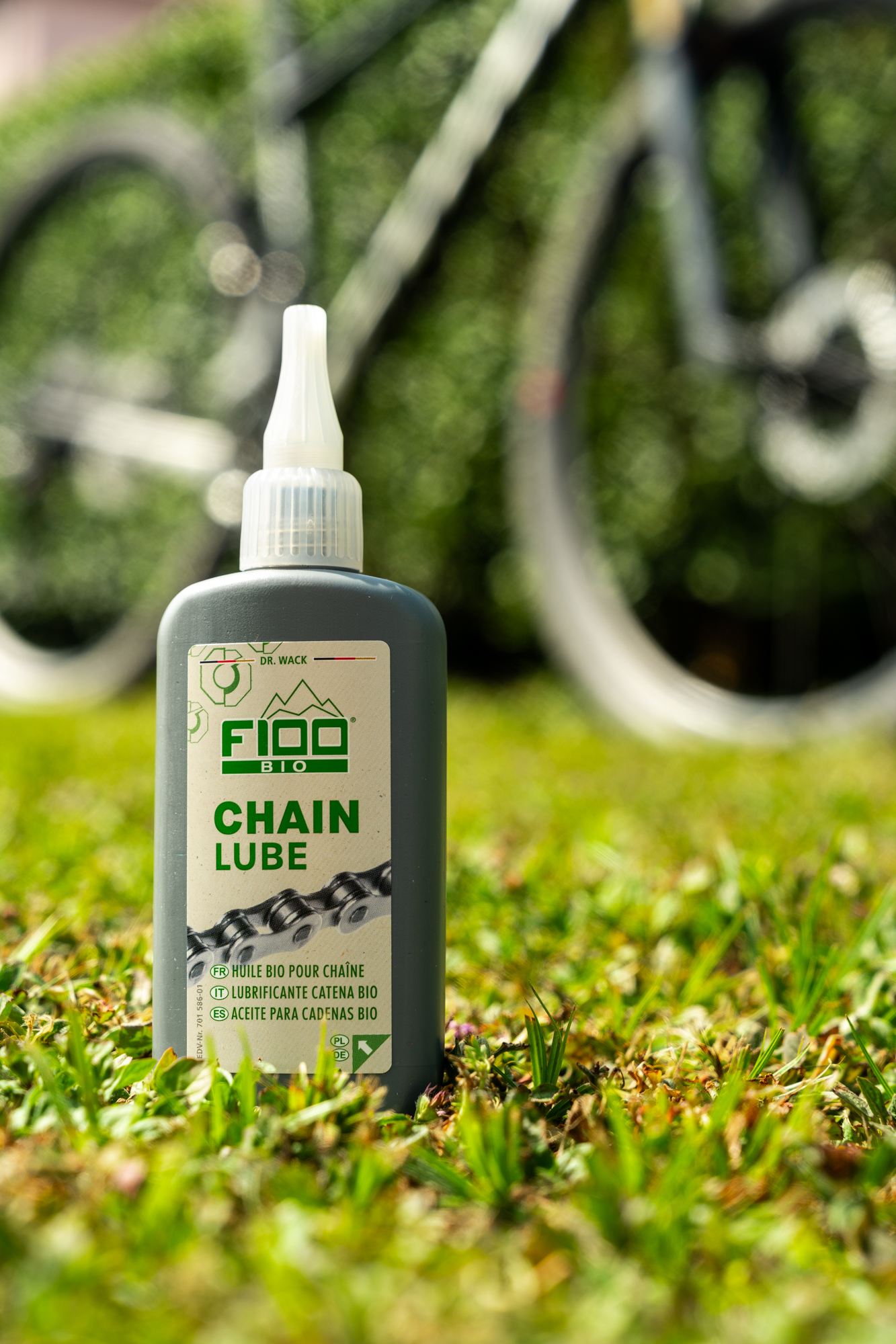 3275 F100_Bio_ChainLube_100ml_V_72dpi